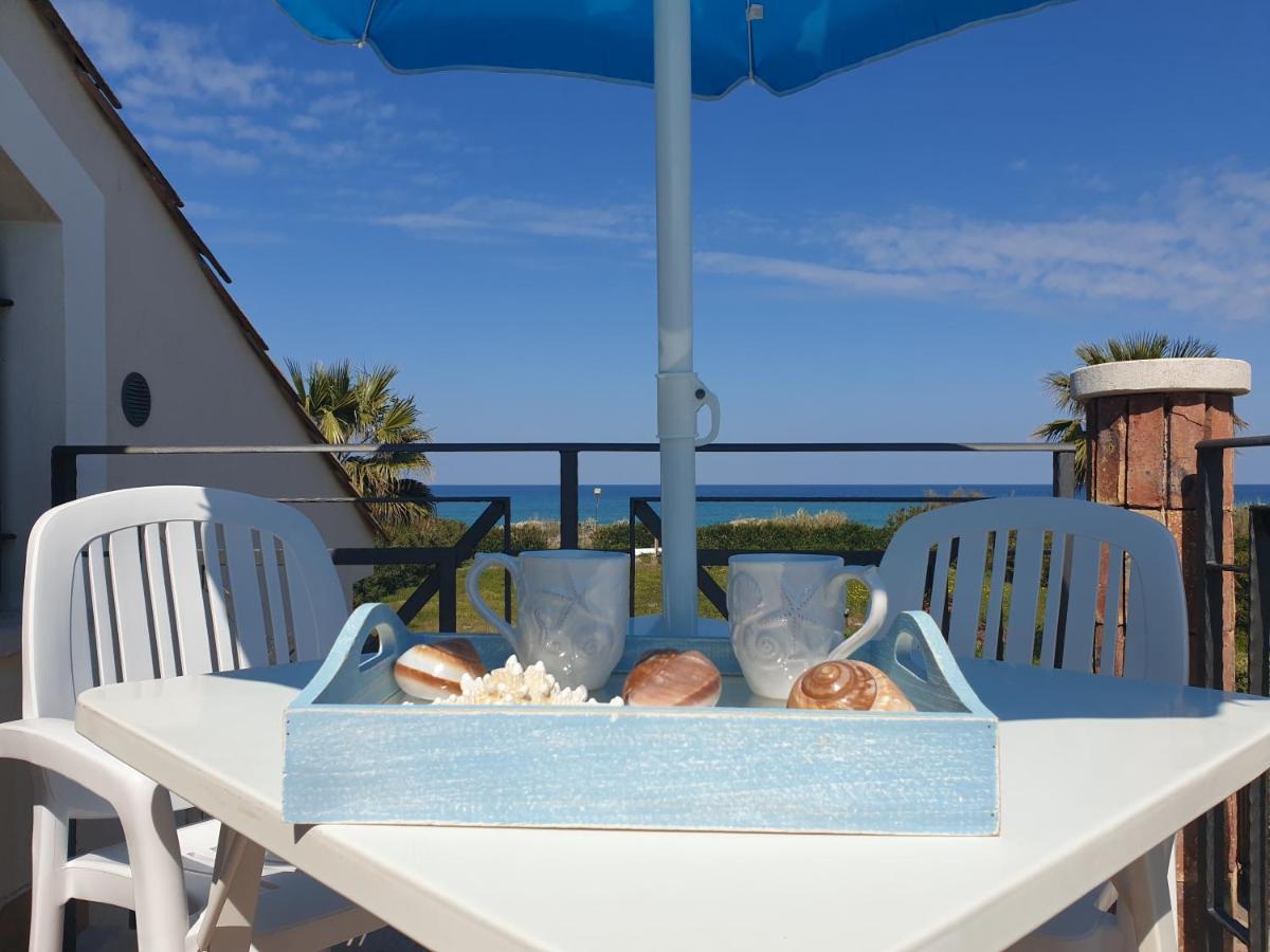 Villa Amare Campofelice Di Roccella Luaran gambar