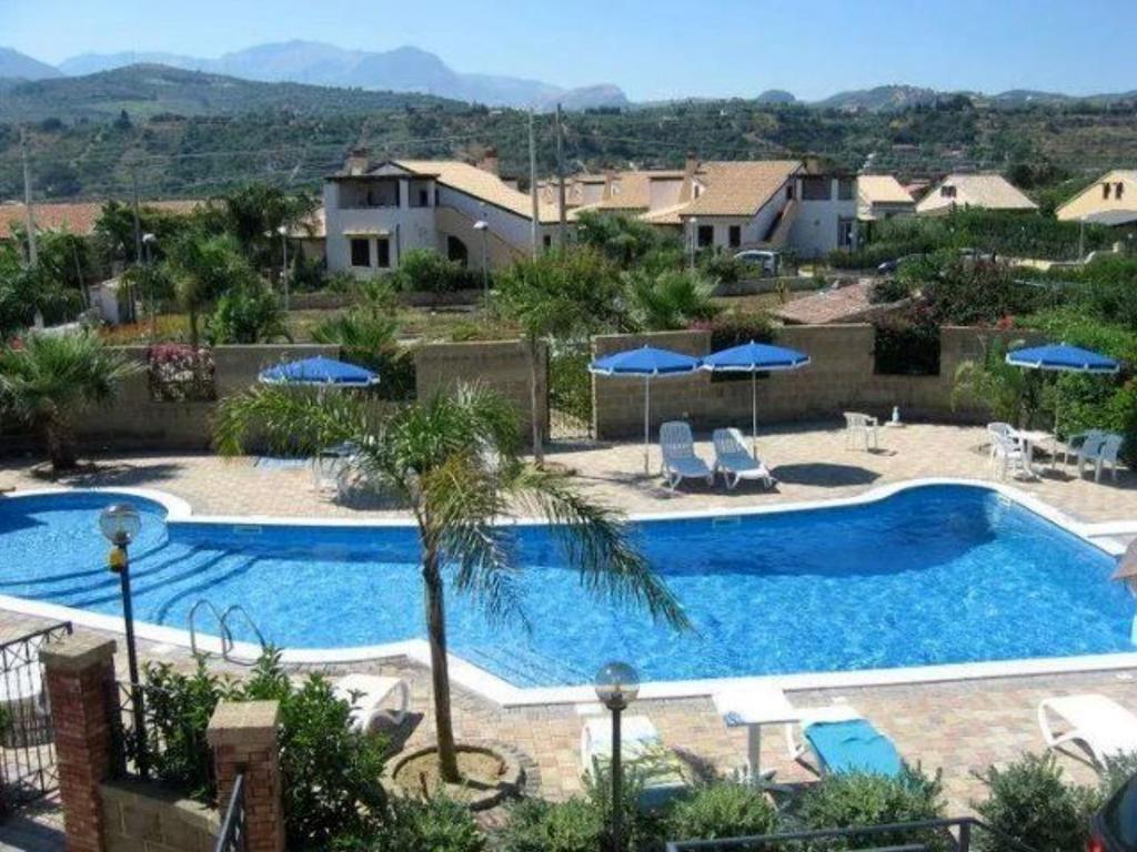 Villa Amare Campofelice Di Roccella Luaran gambar