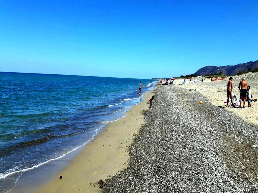 Villa Amare Campofelice Di Roccella Luaran gambar