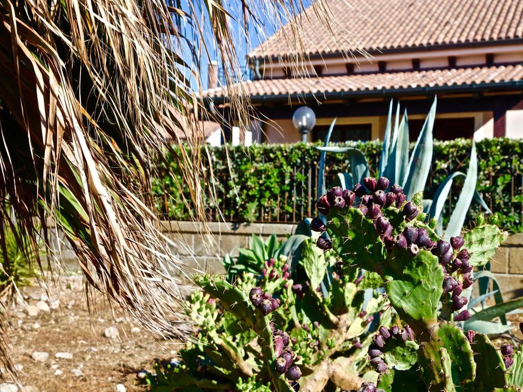 Villa Amare Campofelice Di Roccella Luaran gambar