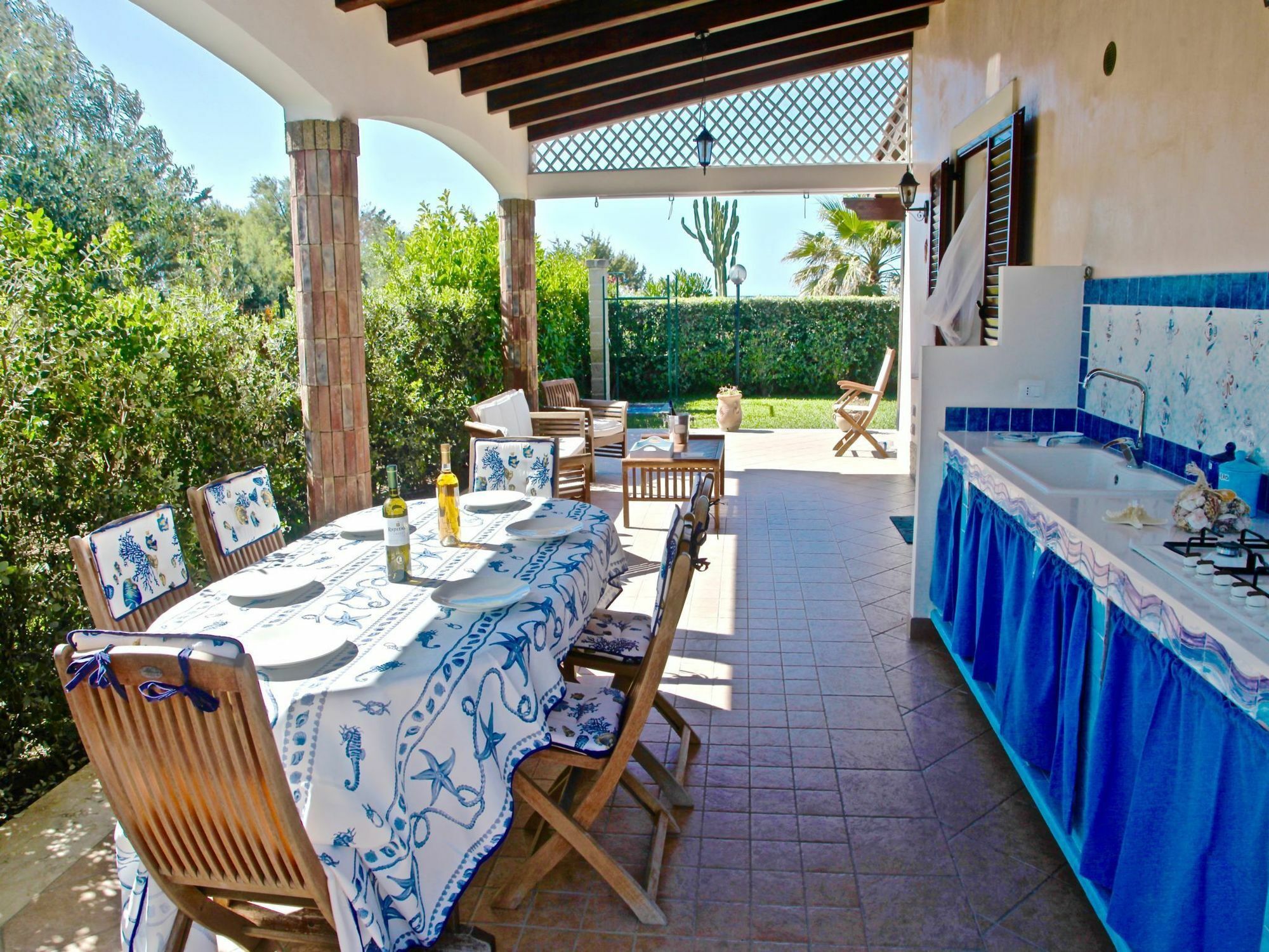 Villa Amare Campofelice Di Roccella Luaran gambar